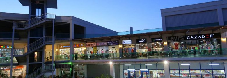 KariaPort Shopping Center (Outlet)